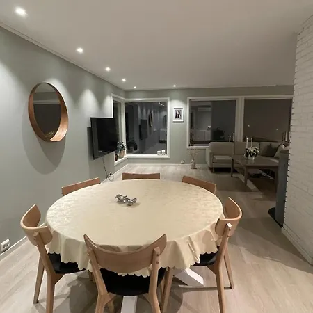 Modern House In Beautiful شقة